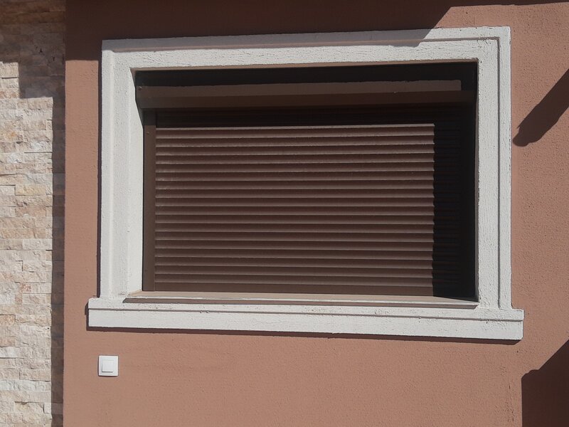 Reparatii usi garaj